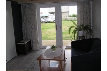 Estonia Privát Kuressaare, Exteriorul